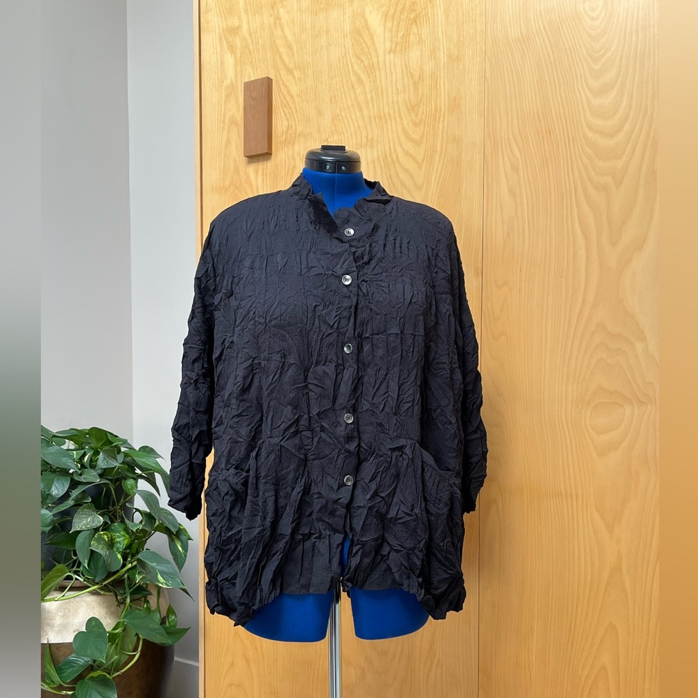 Crinkle jersey jacket.